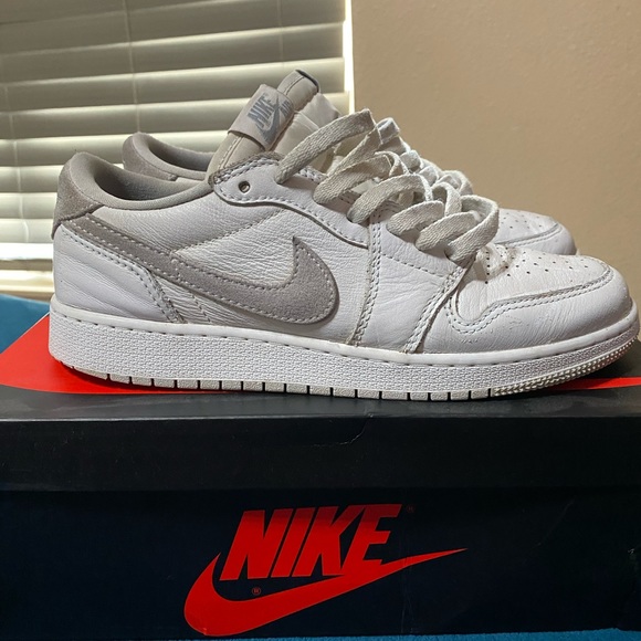 Air Jordan 1 low neutral grey - Picture 4 of 9